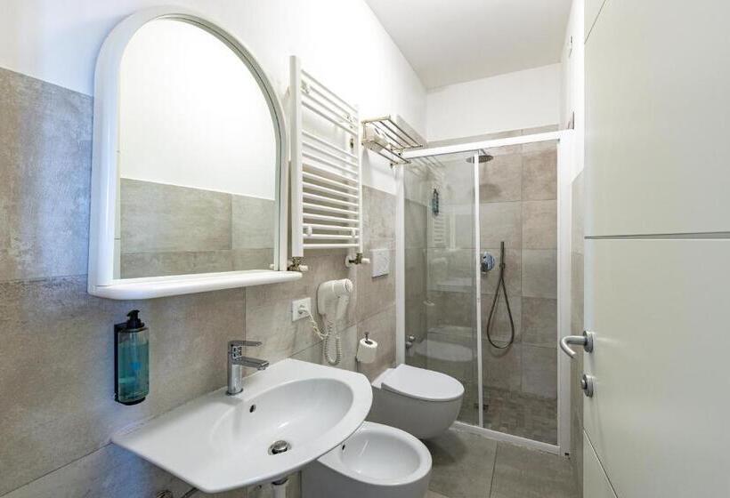 استودیوی استاندارد, Rabbit Home