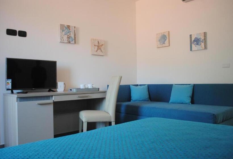 اتاق لوکس با تخت بزرگ, Affittacamere Piazza Castello