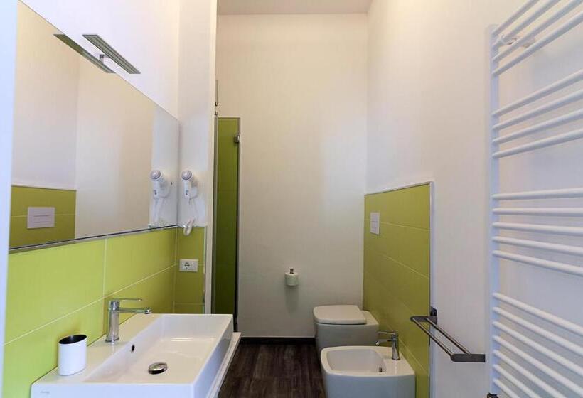 带大床的标准间, Le Cupole Design