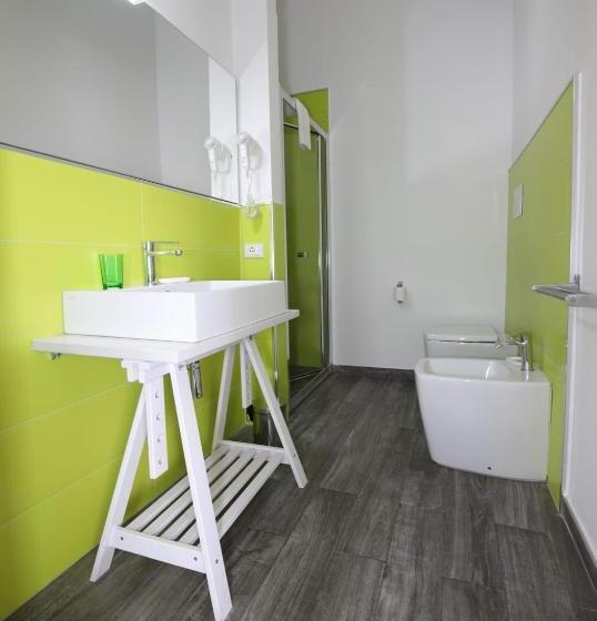 带大床的标准间, Le Cupole Design