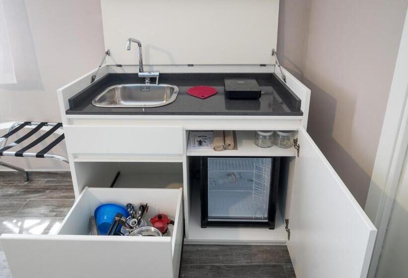 带大床的标准间, Le Cupole Design