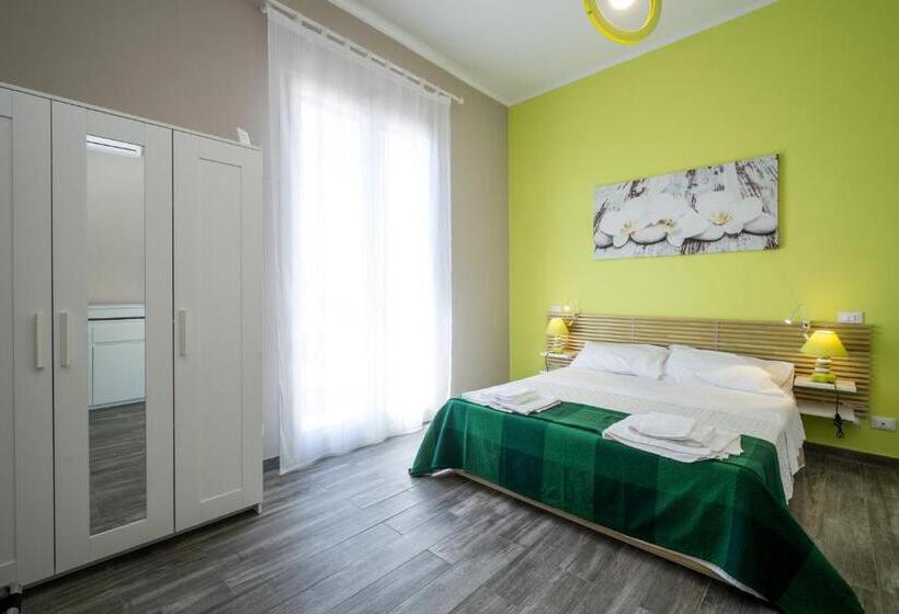 带大床的标准间, Le Cupole Design