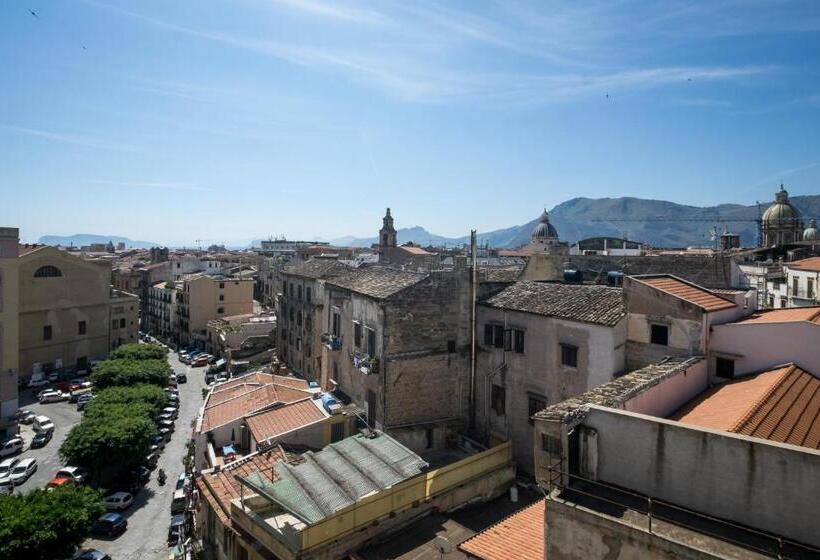 带大床的标准间, Le Cupole Design