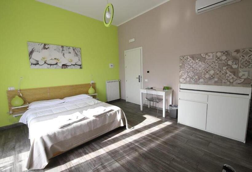 带大床的标准间, Le Cupole Design