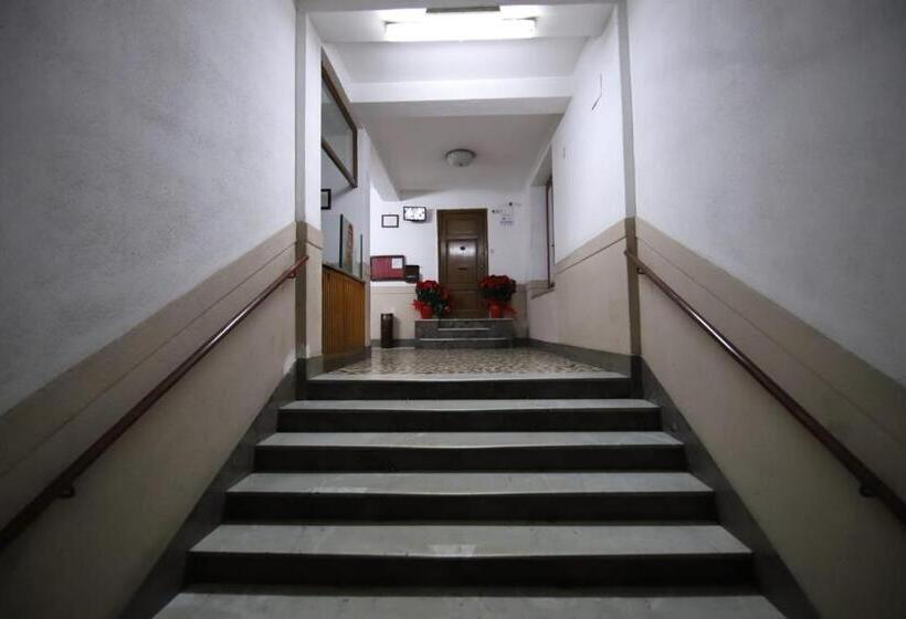 带大床的标准间, Le Cupole Design