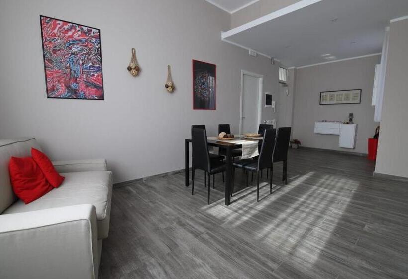 带大床的标准间, Le Cupole Design