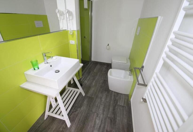 带大床的标准间, Le Cupole Design