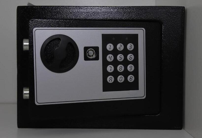 带大床的标准间, Le Cupole Design