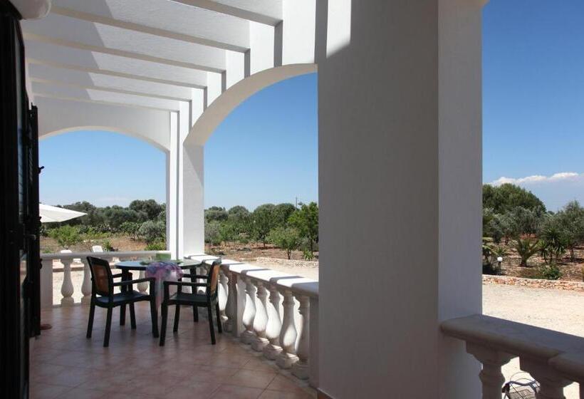 חדר סטנדרט נוף לגינה, Villa Giulia & Gaia   Guest House