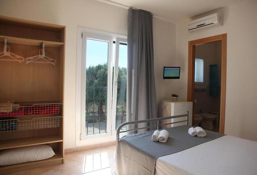 חדר סטנדרט נוף לגינה, Villa Giulia & Gaia   Guest House