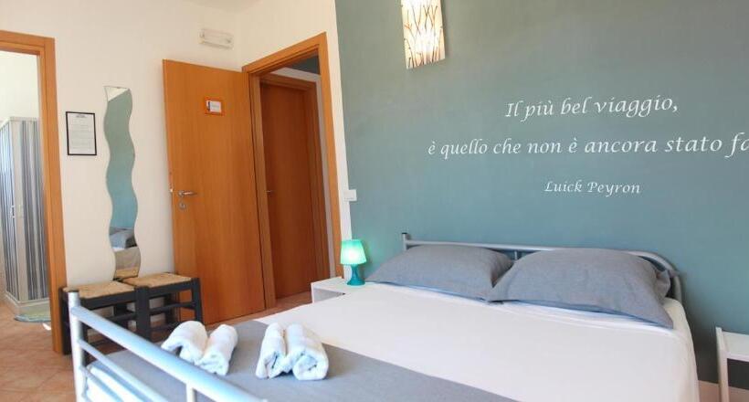 חדר סטנדרט נוף לגינה, Villa Giulia & Gaia   Guest House