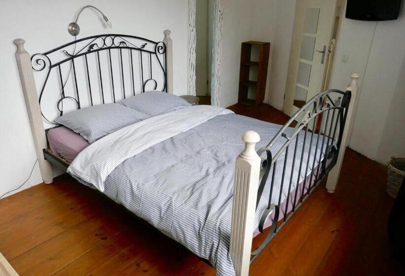 Quarto Estandar Banheiro Compartilhado, Silver Moon Bed & Breakfast
