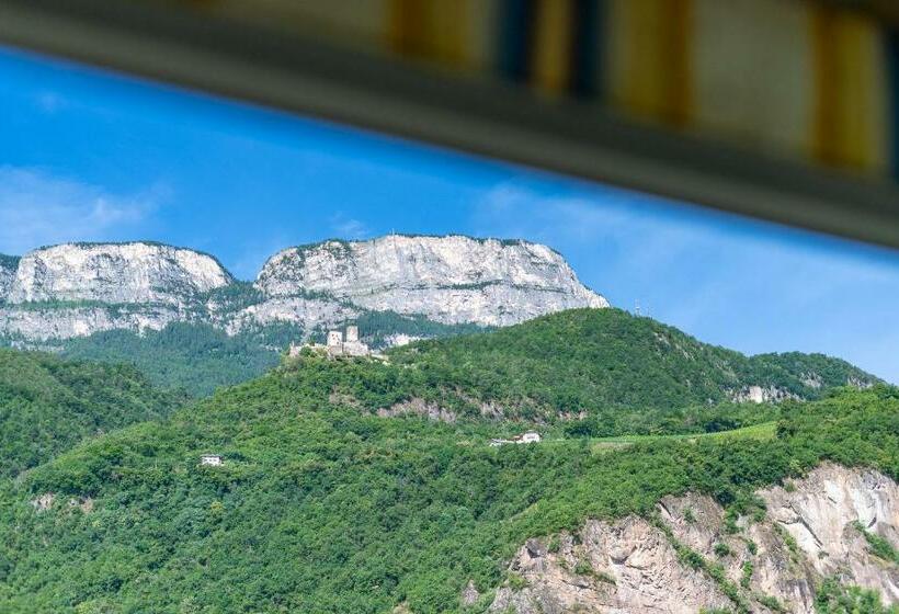 庭の見える１ベッドルームアパートメント, Haus Stolz