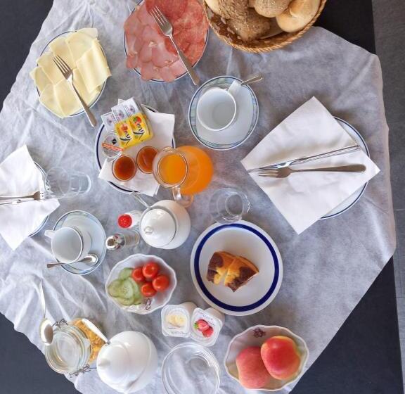 バルコニー付きスタンダードルーム, Haus Stolz