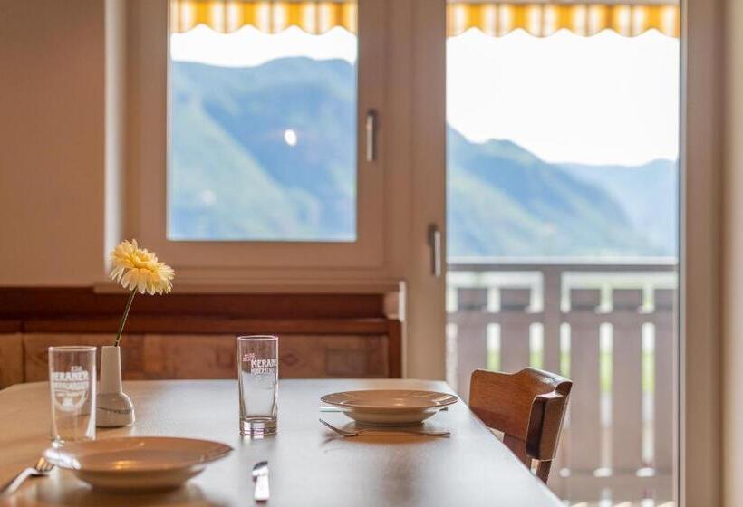 景色の見える一ベッドルームアパートメント, Haus Stolz