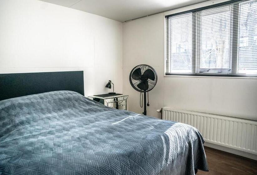 شقة غرفتين, Houseboat Amsterdam