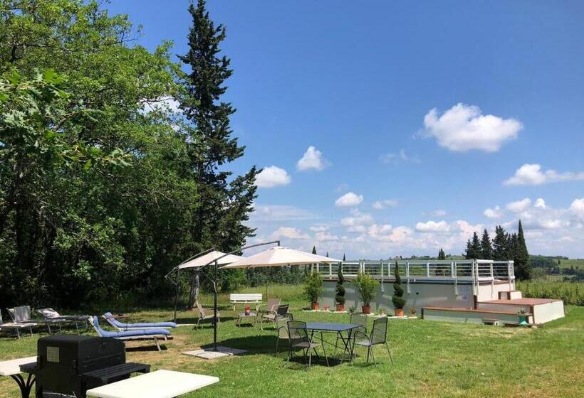ویلای یک اتاق خوابه با استخر شنا, Villa Albertina