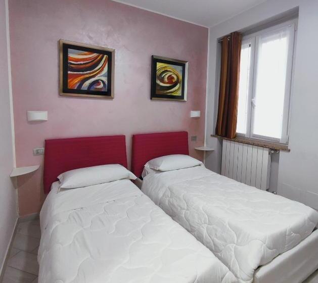 غرفة قياسية, Villa Ormeni