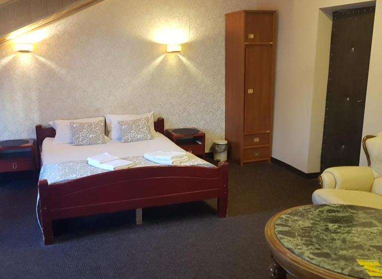 اتاق استاندارد, Maza Kalna 27