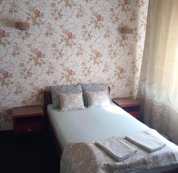 اتاق استاندارد با سرویس بهداشتی مشترک, Maza Kalna 27