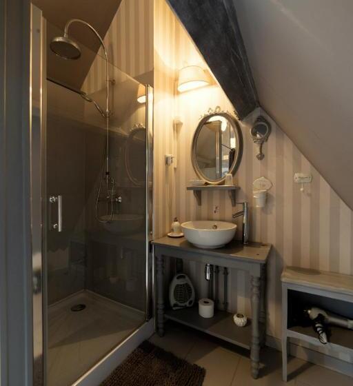 标准间, Aux Petits Bonheurs