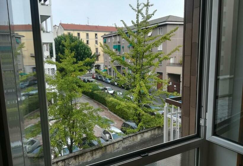 标准三人间, Duomo 15 Minuti