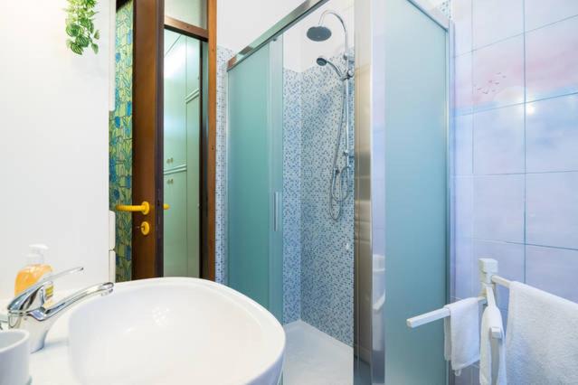 标准三人间, Duomo 15 Minuti