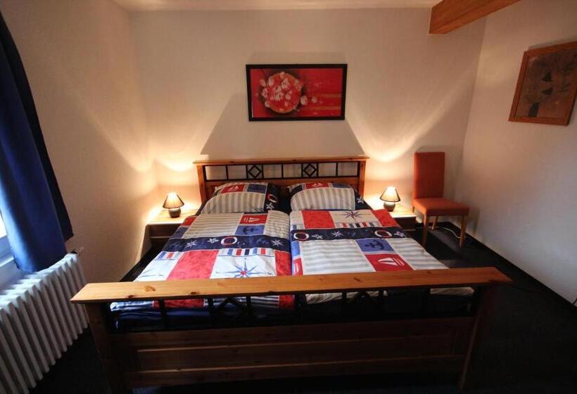 Номер Стандарт, Pension Zur Postmeile