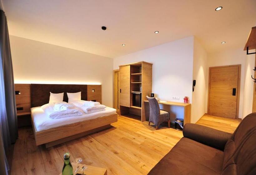 Suite amb Hidromassatge, Regnum Zegg