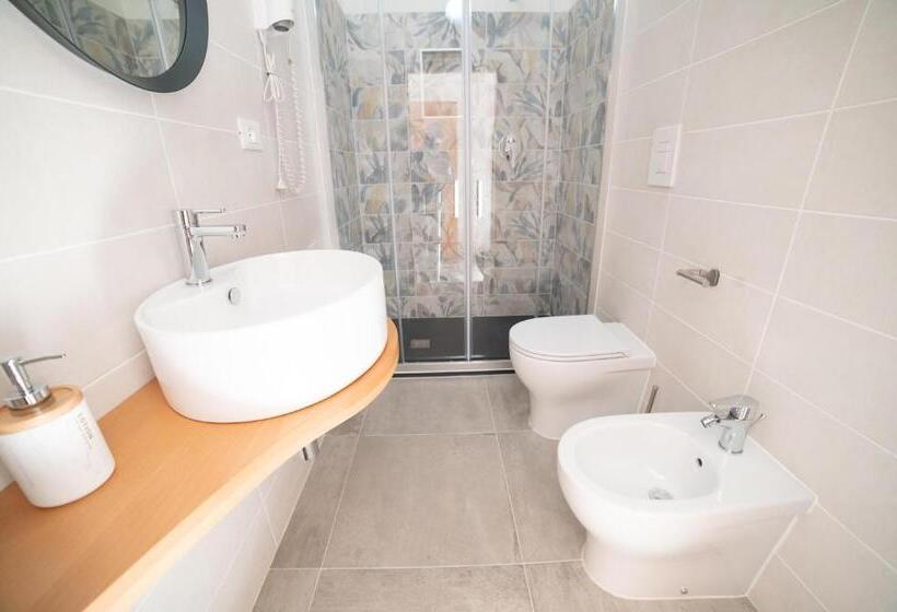 غرفة قياسية مزوَّدة بشُرفة, B&b Belvedere