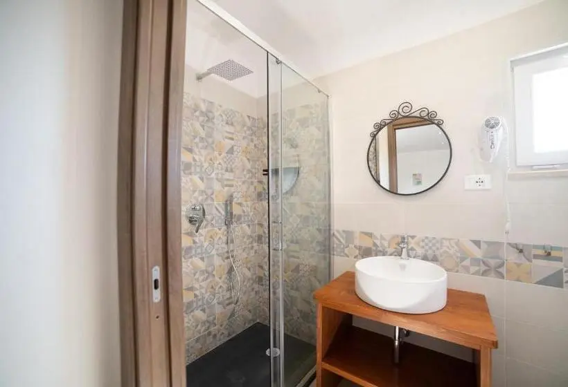 デラックスルーム, B&b Belvedere