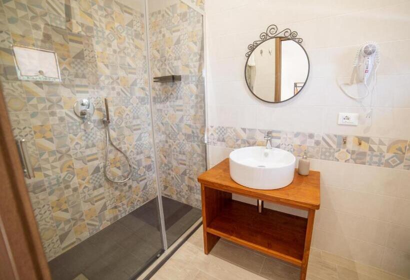 غرفة ديلوكس, B&b Belvedere