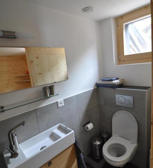 סטודיו משפחתי, La Clé Des Champs