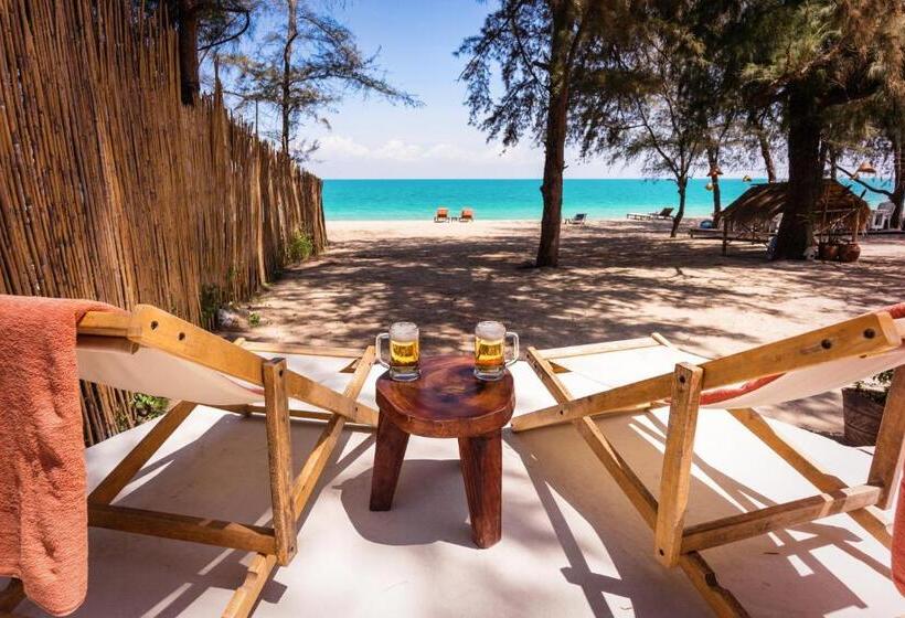 바다 전망 스탠다드 방갈로, Mumsa Beach Resort & Restaurant