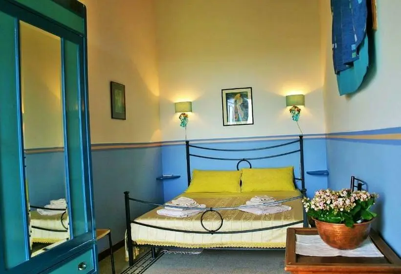 Chambre Standard avec Balcon, Vinciucci