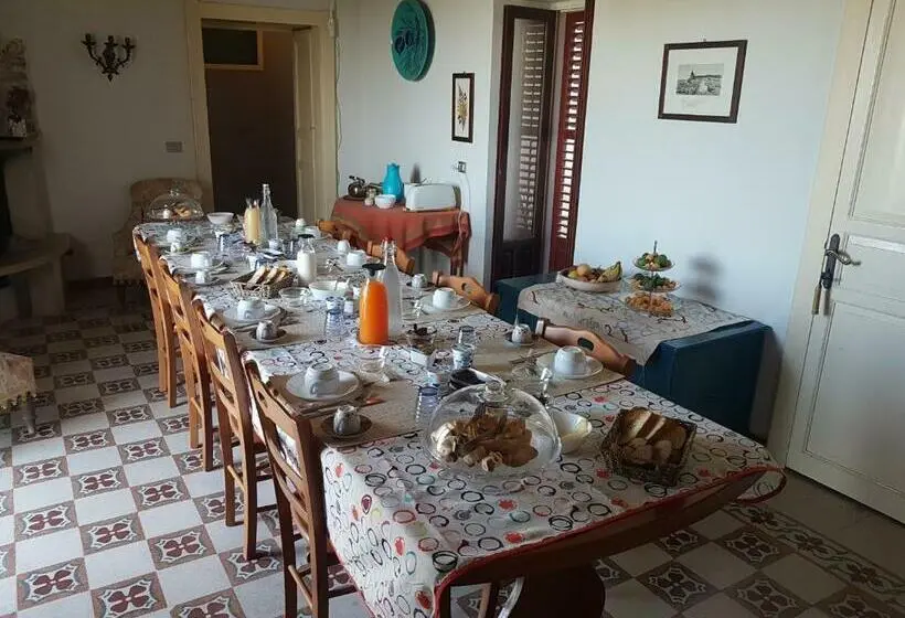 Chambre Familiale, Vinciucci