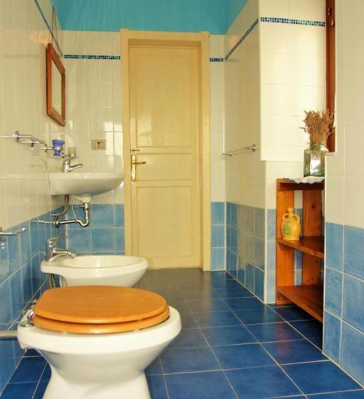 Standard room with outdoor bath, Vinciucci