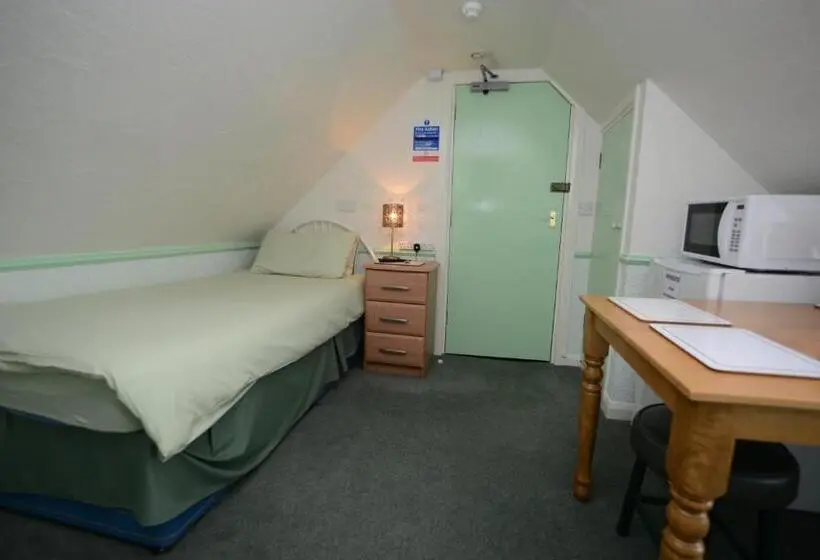 اتاق اکونومی یک تخته, Elgin City Centre Torr House