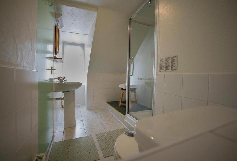 Номер Economy Индивидуальный, Elgin City Centre Torr House