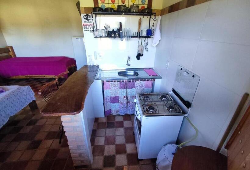 کلبه ییلاقی, Pousada Muro De Pedra