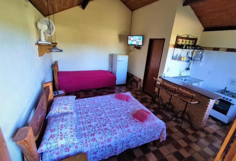 کلبه ییلاقی, Pousada Muro De Pedra