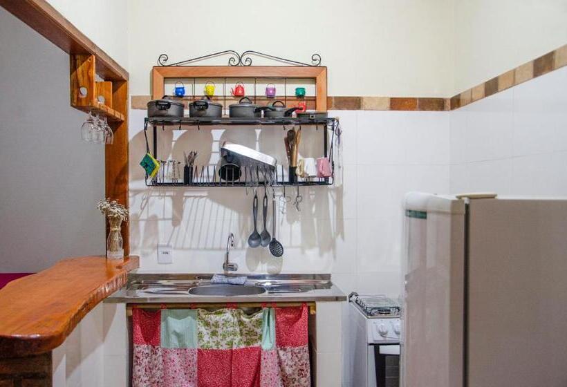 کلبه ییلاقی, Pousada Muro De Pedra