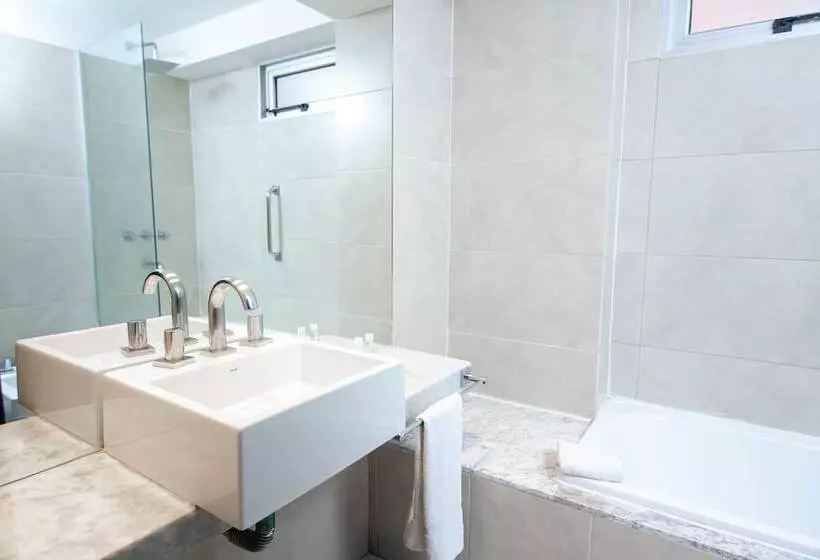 سوییت اجرایی, Amerian Tucuman Apart & Suites