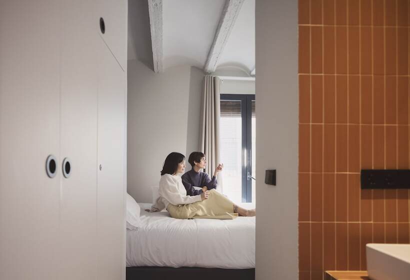 شقة غرفة واحدة, Anderson City Flats