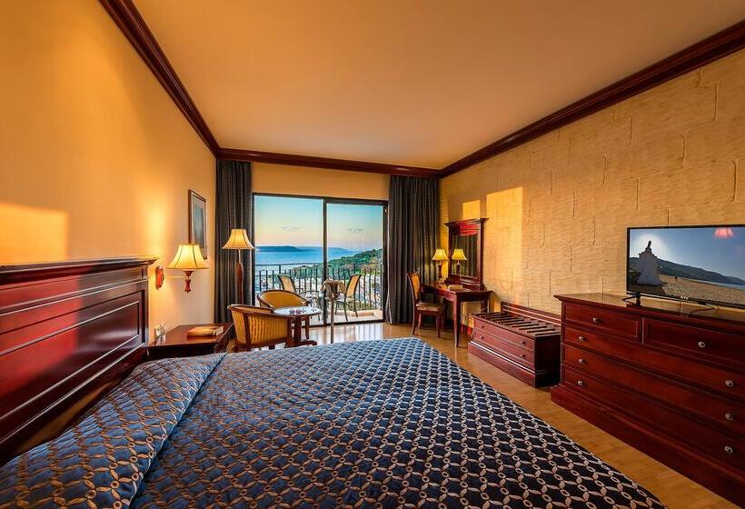 اتاق استاندارد با چشم‌انداز دریا, Grand Hotel Gozo