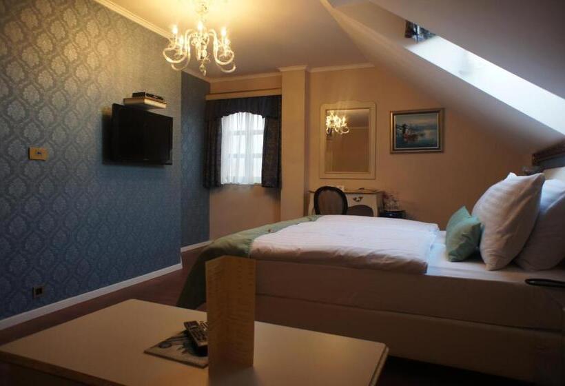 اتاق استاندارد, Actum