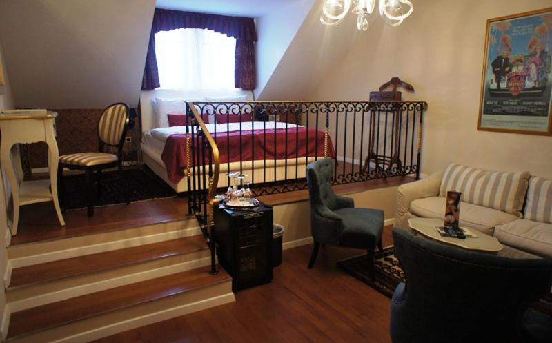 اتاق استاندارد, Actum