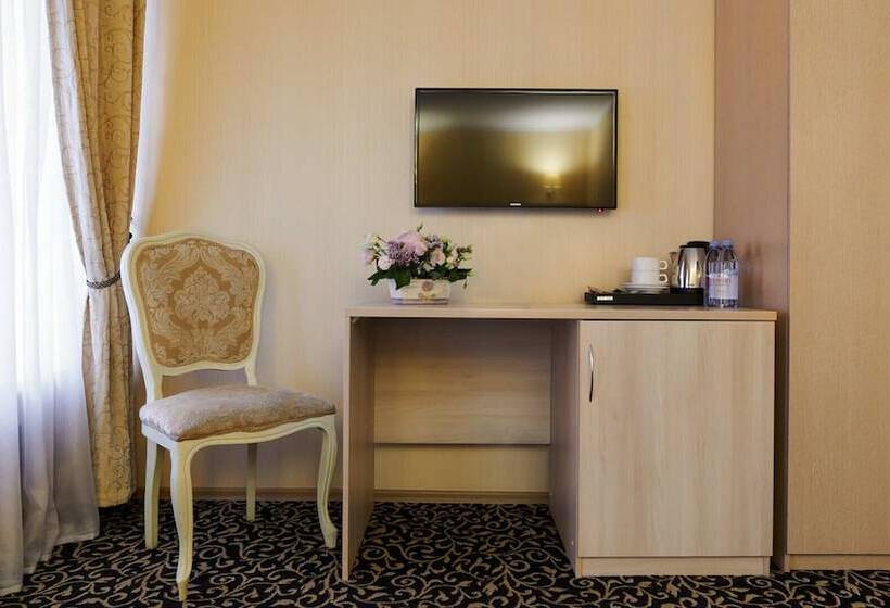 スタンダードルーム, Blues