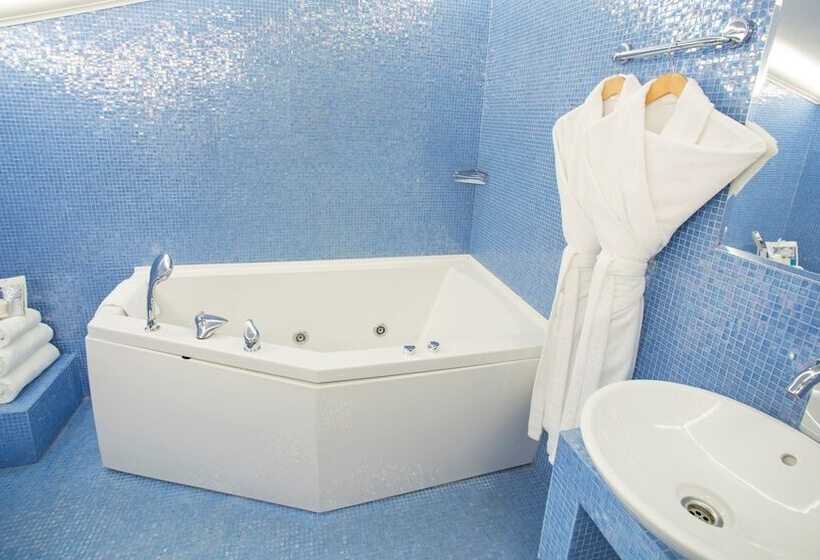 デラックスルーム, Blues