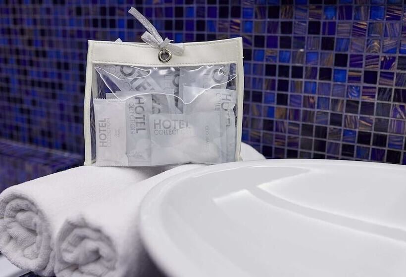 デラックスルーム, Blues